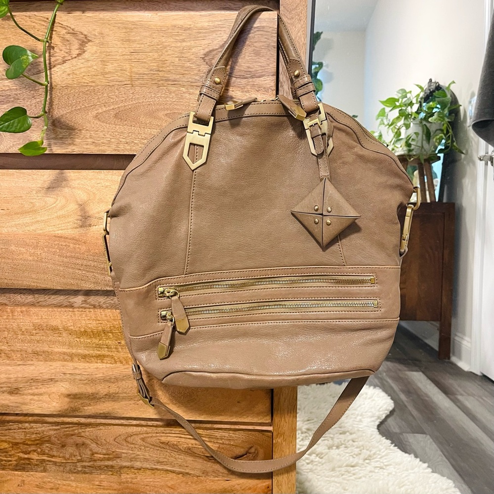 VTG Like New Y2K Slouchy light brown taupe crossbody bag